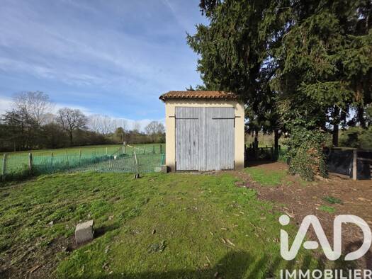 Parking à vendre 45 000 € Les Grippeaux Parthenay 79200