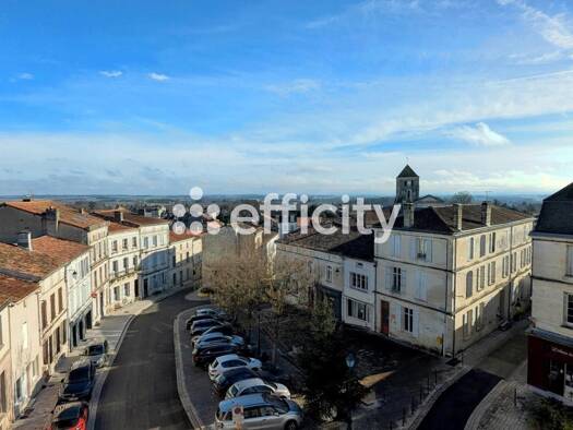 Maison de ville à vendre 160 500 € 6 pièces 4 chambres 179 m² 120 m² de terrain Nord Barbezieux-Saint-Hilaire 16300