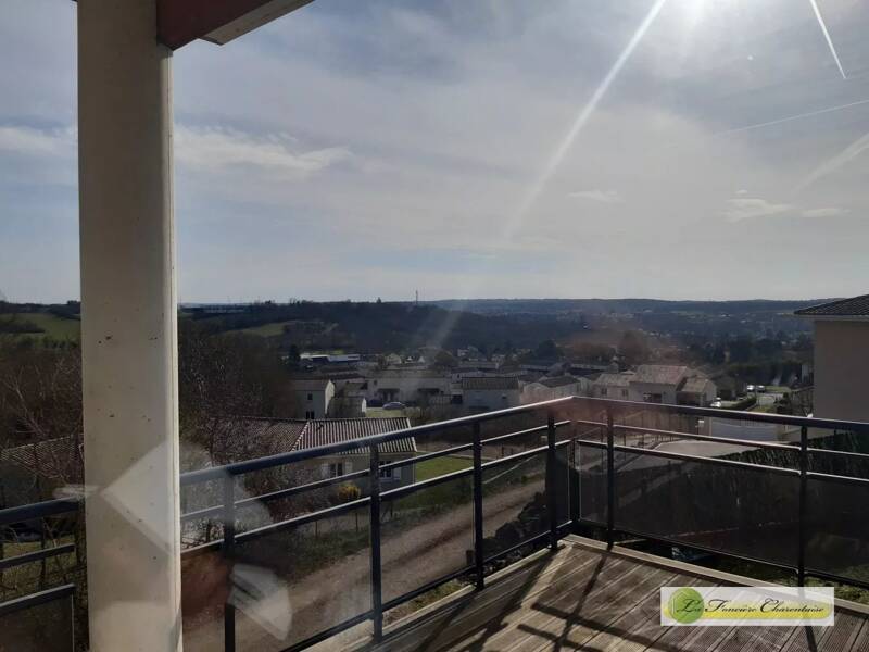 Maison à louer, 145m², RUELLE SUR TOUVRE