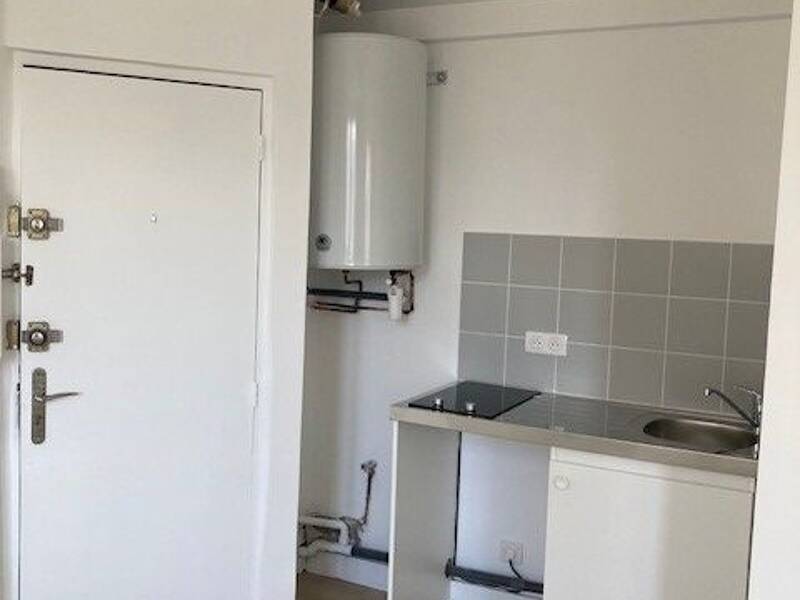 Maison à louer, 21m², PARIS 18E