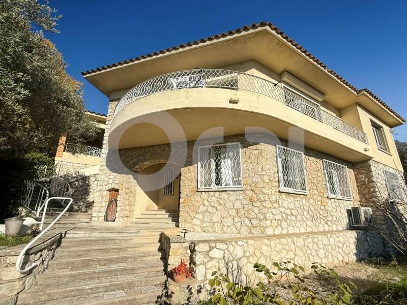 Maison à louer, 220m², TOULON