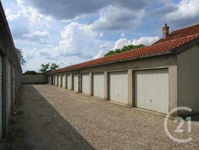 Garage/Stationnement à louer 95,70 € 15 m² Corbeil Essonnes 91100