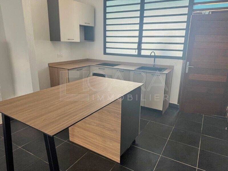 Maison à louer, 49m², CAYENNE
