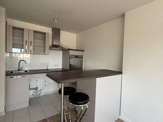 Appartement à louer 930 € 2 pièces 1 chambre 42,1 m² 1er étage Ile de France Les Ulis 91940
