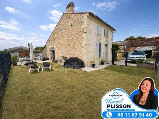 Maison à vendre 198 800 € 3 pièces 2 chambres 85 m² 300 m² de terrain Saint-Porchaire 17250
