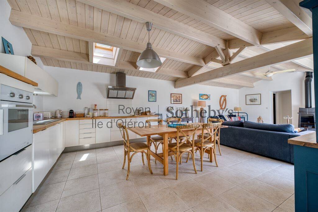 Maison à vendre, 135m², LA BREE LES BAINS