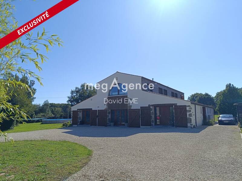 Maison à vendre, 360m², SAINT CHRISTOPHE DU LIGNERON