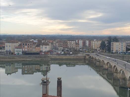 Appartement à louer 471 € 3 pièces 1 chambre 47,2 m² Étage 5/5 Centre Nord Mâcon 71000