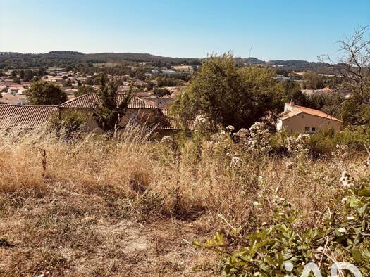 Terrain constructible viabilisé à vendre 96 000 € 1 189 m² de terrain Les Epesses 85590