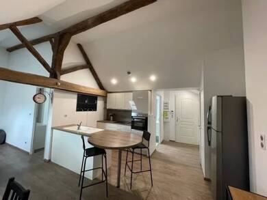 Appartement à louer 743 € 2 pièces 1 chambre 44,7 m² Dernier étage, Étage 2/2 Argonne Sud-Jean Zay Orléans 45000