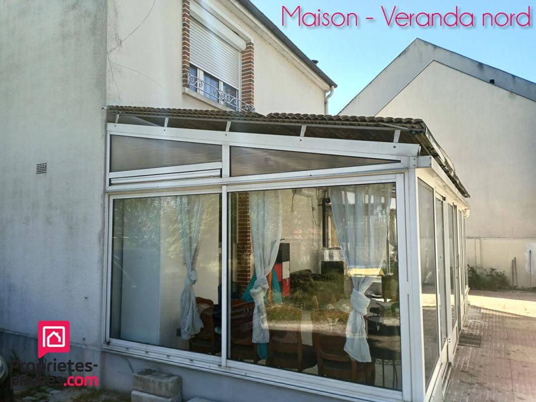 Maison à vendre, 122m², SAINT JEAN DE LA RUELLE