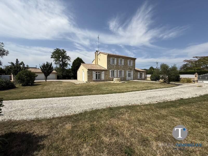 Maison à vendre, 200m², GAILLAN EN MEDOC
