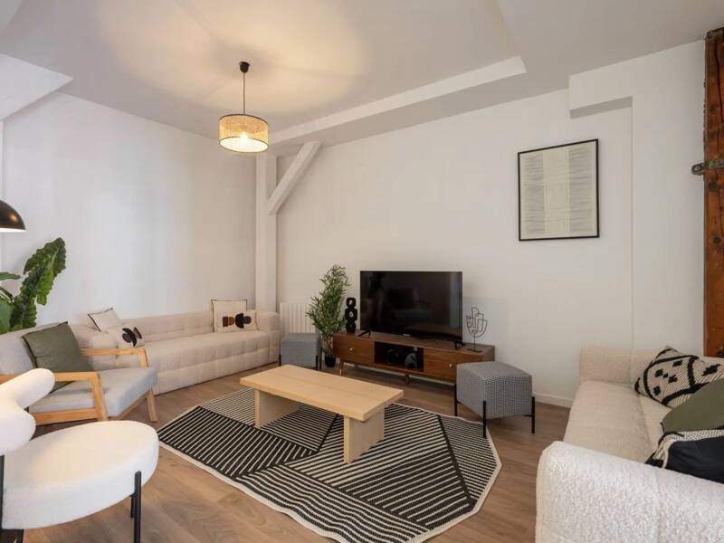 Maison à louer, 11m², PARIS 18E