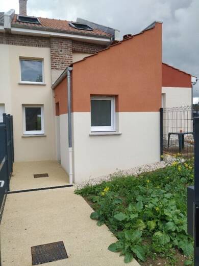Maison à louer 950 € 3 pièces 2 chambres 78 m² 90 m² de terrain Clairoix 60280