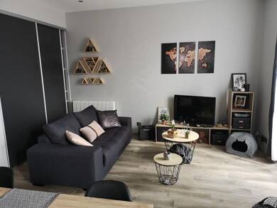Appartement à louer 545 € 2 pièces 1 chambre 42,7 m² Étage 1/1 Ouest St Priest en Jarez 42270