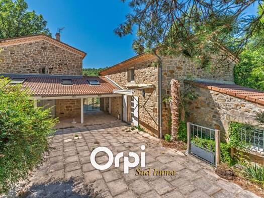 Maison à vendre 299 000 € 5 pièces 3 chambres 147 m² 14 410 m² de terrain Coux 07000