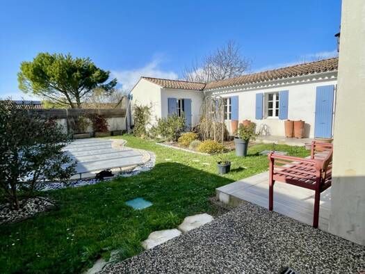 Maison à vendre 689 000 € 6 pièces 5 chambres 167 m² 499 m² de terrain Bourg Périgny 17180