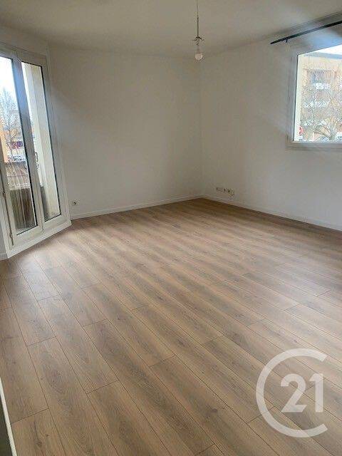Maison à louer, 43m², COURCOURONNES