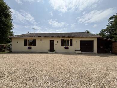 Maison de plain-pied à vendre 210 000 € 6 pièces 2 chambres 74 m² 4 262 m² de terrain La Roche Chalais 24490