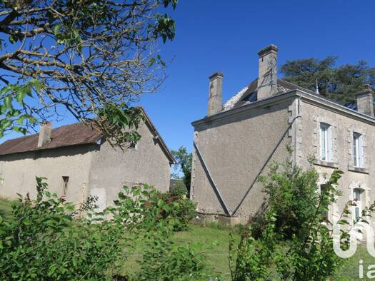 Maison à vendre 210 000 € 7 pièces 6 chambres 155 m² 2 061 m² de terrain Angles-sur-l'Anglin 86260