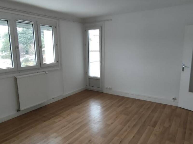 Maison à louer, 69m², UNIEUX