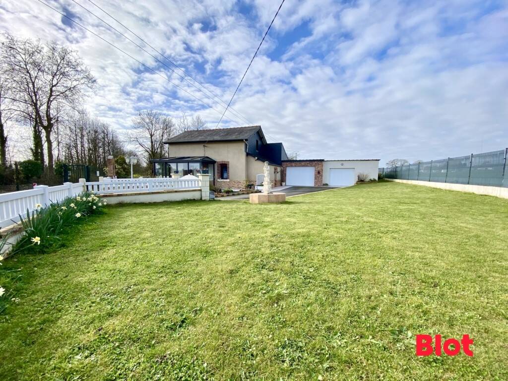 Maison à vendre, 97m², SAINT MEEN LE GRAND