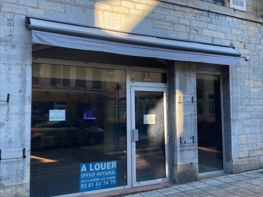 Local d'activités à louer 550 € 61 m² d'espace de stockage Baume les Dames 25110