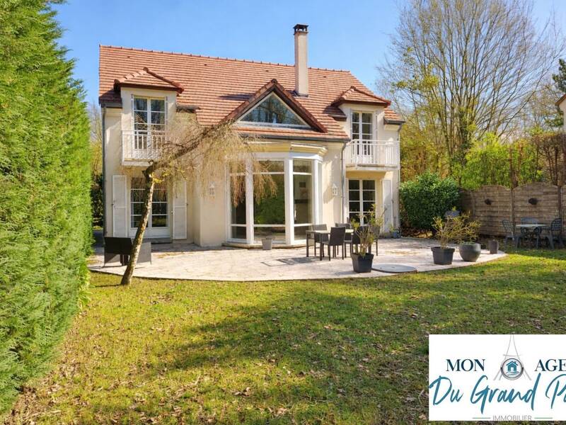Maison à vendre, 170m², VOISINS LE BRETONNEUX