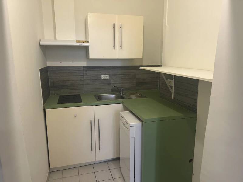 Maison à louer, 51m², UZES