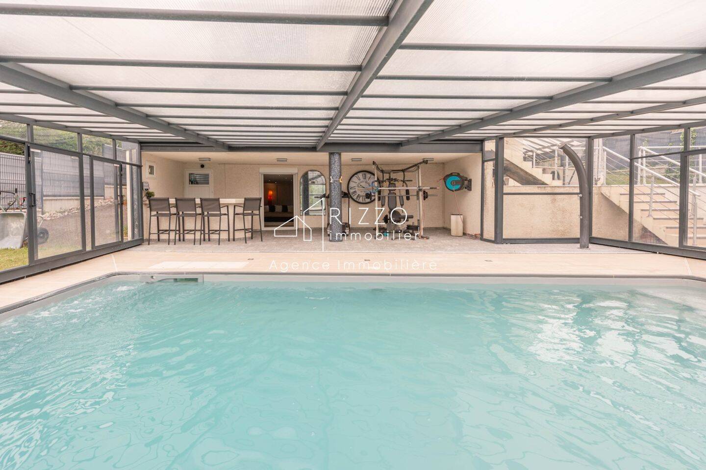 Maison à vendre, 242m², SAINT CERGUES
