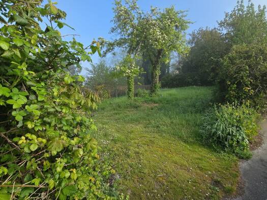 Terrain constructible viabilisé à vendre 99 000 € 372 m² de terrain Champagne-sur-Oise 95660