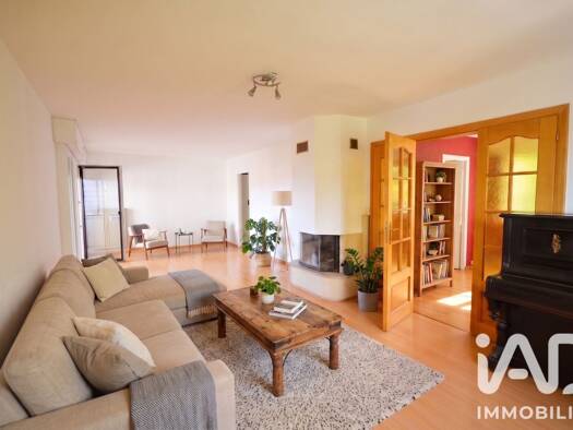Appartement à vendre 350 000 € 4 pièces 3 chambres 91 m² Étage 4/5 Ouest Gex 01170