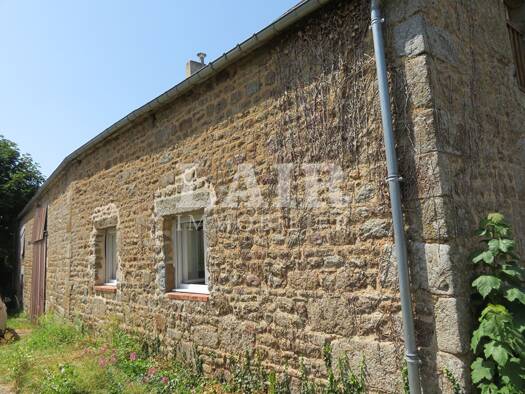 Maison à vendre 106 300 € 4 pièces 3 chambres 94 m² 634 m² de terrain Carrouges 61320