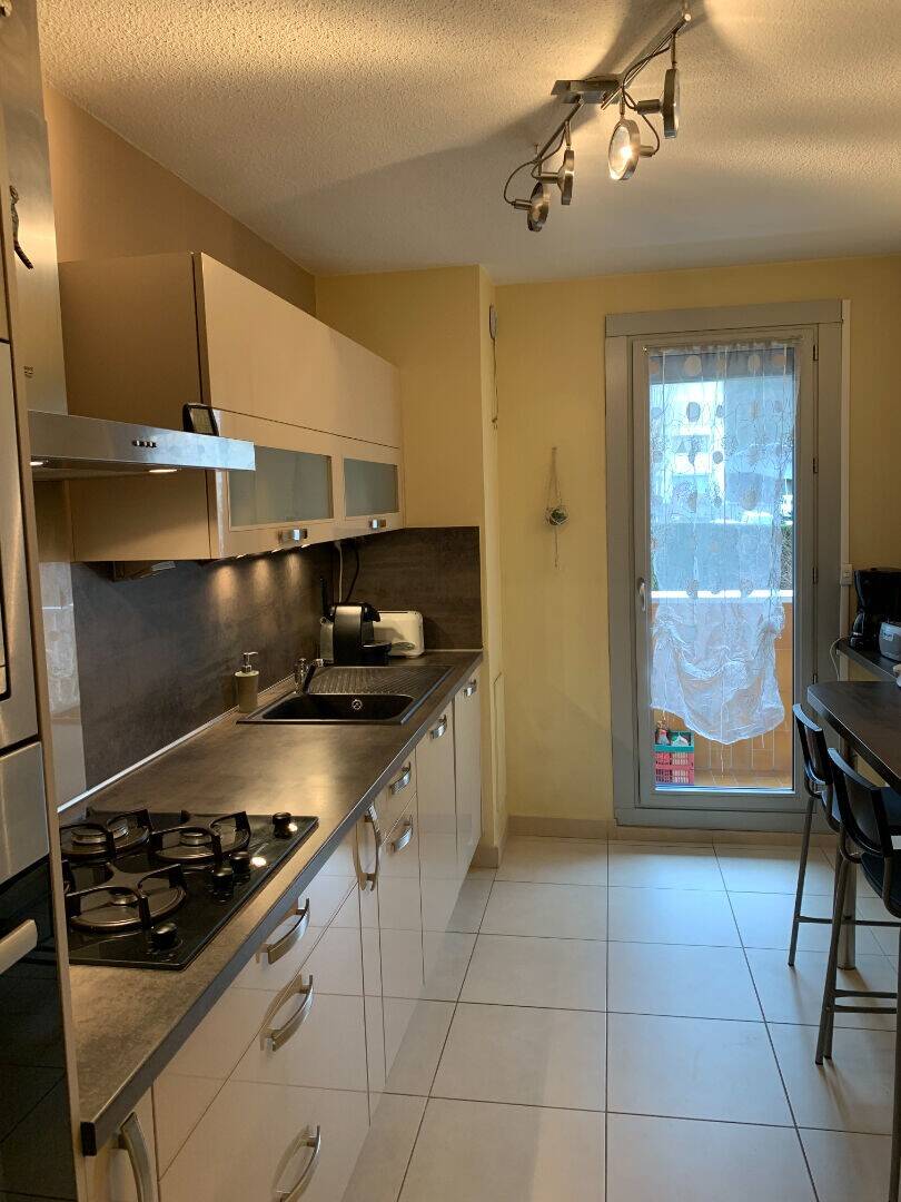 Maison à louer, 77m², TASSIN LA DEMI LUNE