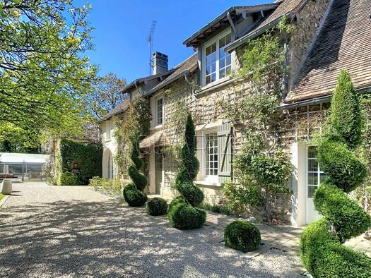 Maison à vendre 1 250 000 € 10 pièces 4 chambres 386 m² 8 863 m² de terrain Pacy-sur-Eure 27120