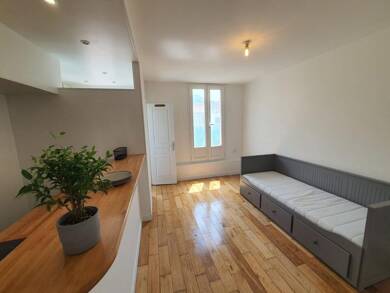 Appartement à louer 660 € 1 pièce 20 m² 1er étage Nord L'Île-Saint-Denis 93450