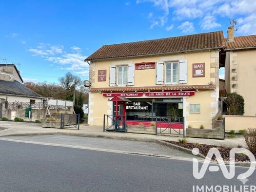 Immeuble à vendre 135 000 € 288 m² Fleuré 86340