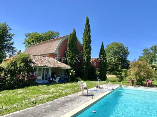 Maison à vendre 2 310 000 € 14 pièces 9 chambres 452 m² 67 500 m² de terrain Dax 40100