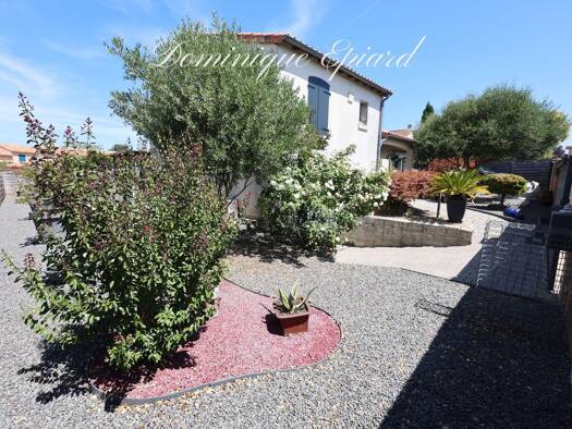 Maison à vendre 294 320 € 5 pièces 3 chambres 137 m² 702 m² de terrain Nouaillé-Maupertuis 86340