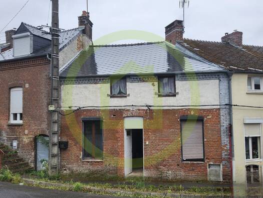 Maison à vendre 35 000 € 4 pièces 2 chambres 74 m² 60 m² de terrain Centre Ville Hirson 02500