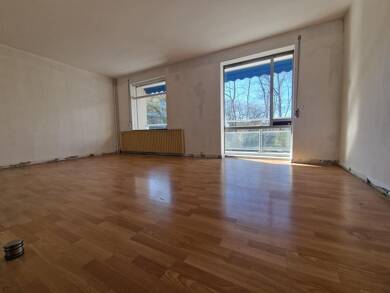 Appartement à vendre 199 000 € 4 pièces 3 chambres 78,9 m² RDC/4 Est Vaires-sur-Marne 77360
