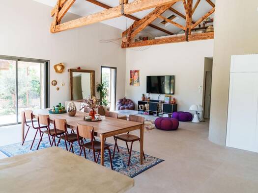 Villa à vendre 869 000 € 5 pièces 3 chambres 135 m² 1 424 m² de terrain Centre Saint-Mitre-les-Remparts 13920
