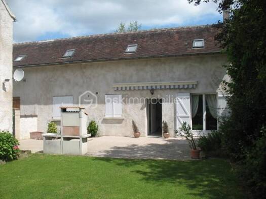 Maison à vendre 165 000 € 4 pièces 3 chambres 81 m² 155 m² de terrain Saint Amatre Auxerre 89000