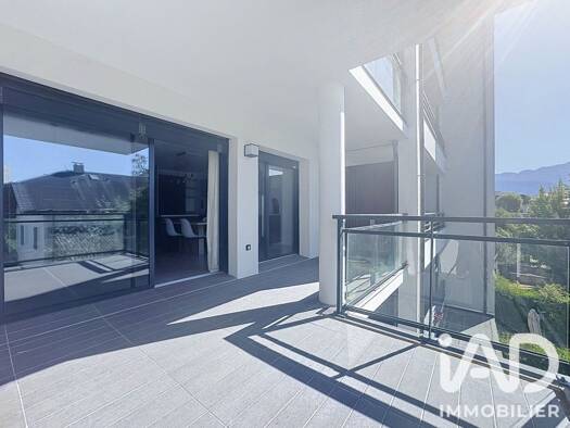 Appartement à vendre 460 000 € 4 pièces 3 chambres 82,33 m² Étage 2/5 Romains Fier Annecy 74000