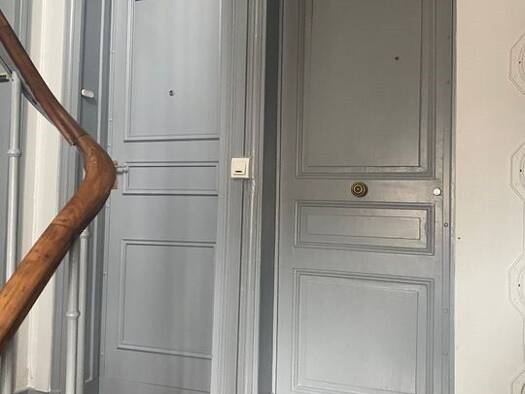 Appartement à louer 1 200 € 2 pièces 1 chambre 47 m² République-Gare-Porte de Paris Saint-Denis 93200