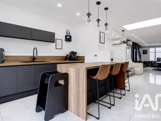 Maison à vendre 320 000 € 5 pièces 3 chambres 130 m² 270 m² de terrain Beck Sartel Wattrelos 59150