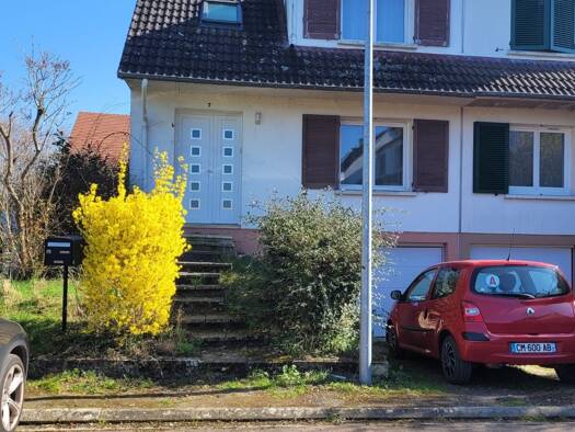 Maison à louer 1 045 € 5 pièces 3 chambres 86 m² 100 m² de terrain Maréchal Leclerc Lucé 28110