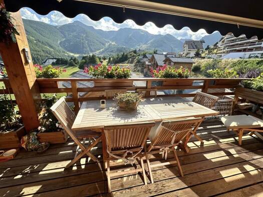 Appartement à vendre 1 196 000 € 4 pièces 3 chambres 110 m² Étage 3/3 Auron Saint-Étienne-de-Tinée 06660