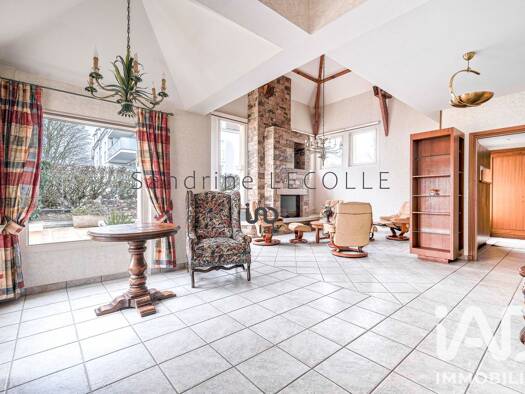 Maison à vendre 740 000 € 9 pièces 5 chambres 355 m² 766 m² de terrain Déviation route Nationale Nord Lagny-sur-Marne 77400