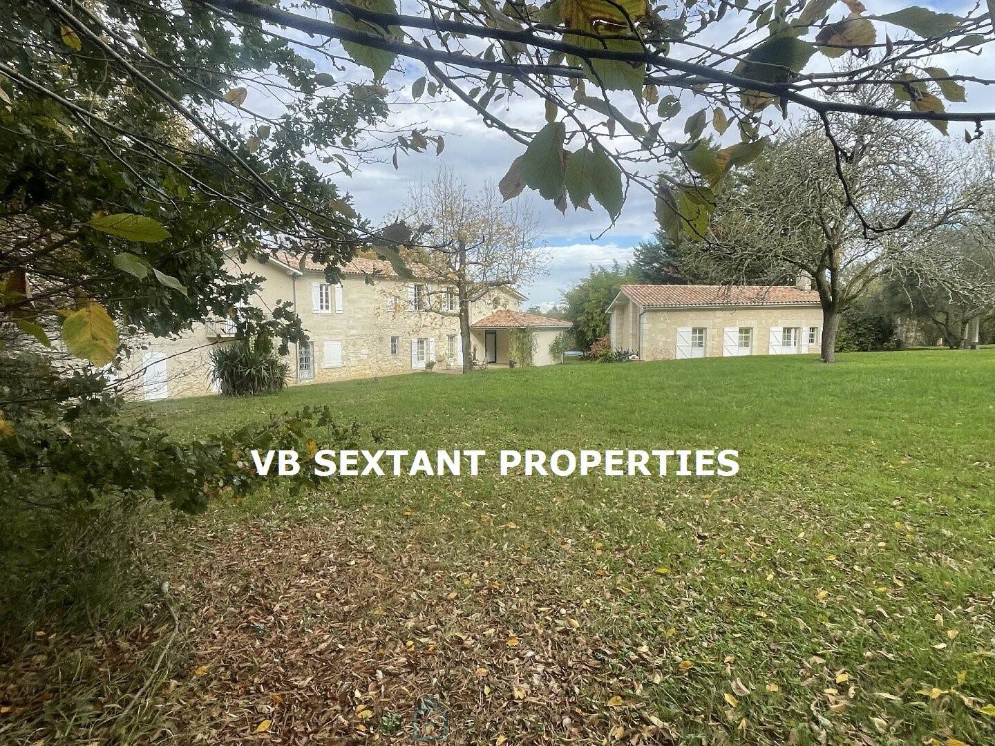 Maison à vendre, 420m², LATRESNE